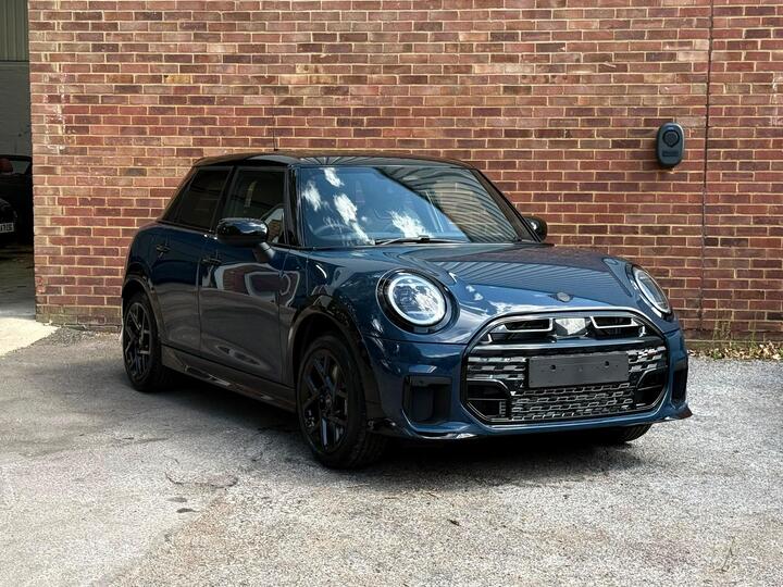 MINI Cooper 1.5C Sport Steptronic Euro 6 (s/s) 5dr