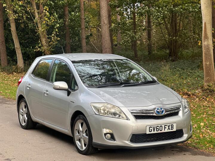 Toyota Auris 1.8 VVT-h T Spirit CVT Euro 5 (s/s) 5dr Toyota Auris 1.8 VVT-h T Spirit CVT Euro 5 (s/s) 5dr