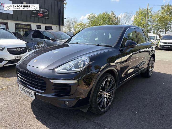 Porsche Cayenne 3.0 TD V6 TiptronicS 4WD Euro 6 (s/s) 5dr Porsche Cayenne 3.0 TD V6 TiptronicS 4WD Euro 6 (s/s) 5dr