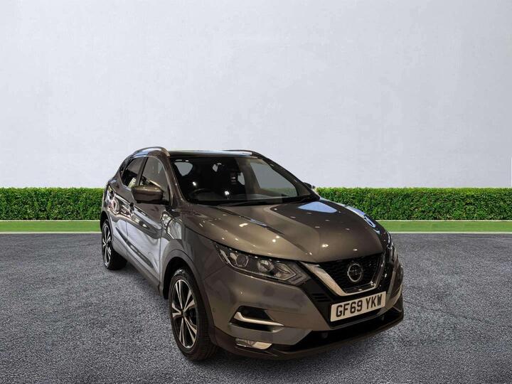 Nissan QASHQAI 1.3 DIG-T N-Connecta Euro 6 (s/s) 5dr