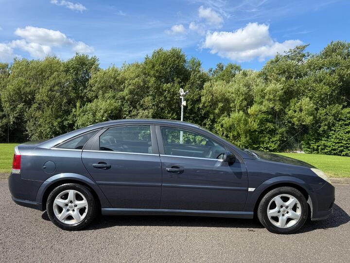 Vauxhall Vectra 1.8 VVT Exclusiv 5dr