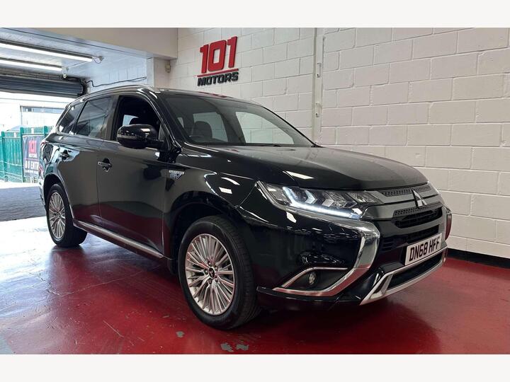 Mitsubishi OUTLANDER 2.4h TwinMotor 13.8kWh 4h CVT 4WD Euro 6 (s/s) 5dr