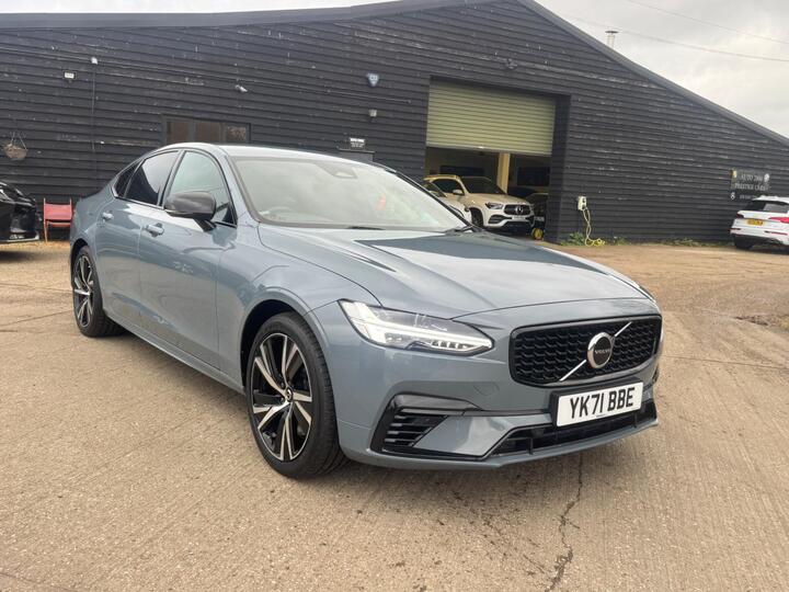 Volvo S90 2.0h T8 Recharge 11.6kWh R-Design Auto AWD Euro 6 (s/s) 4dr