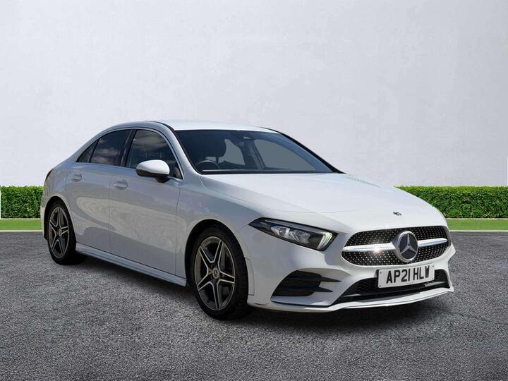 Mercedes-Benz A CLASS 1.3 A180 AMG Line 7G-DCT Euro 6 (s/s) 4dr