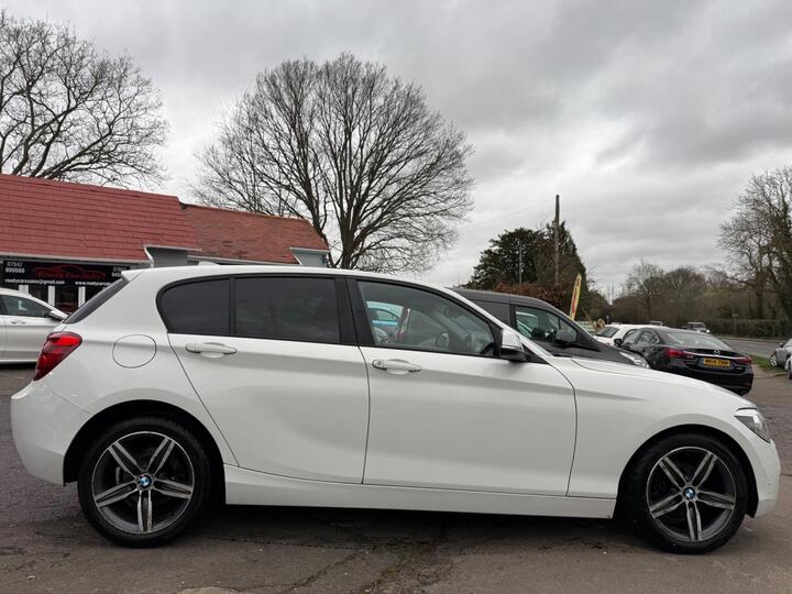 BMW 1 Series 2.0 118d Sport Euro 5 (s/s) 5dr BMW 1 Series 2.0 118d Sport Euro 5 (s/s) 5dr