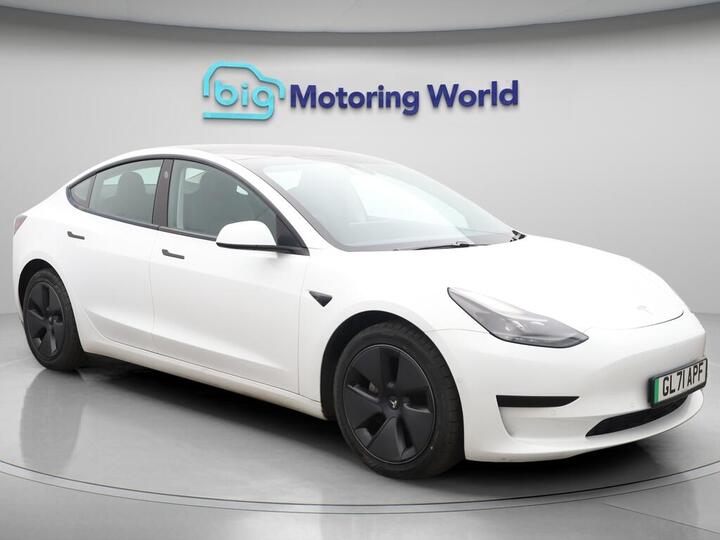 Tesla Model 3 Standard Range Plus Auto RWD 4dr