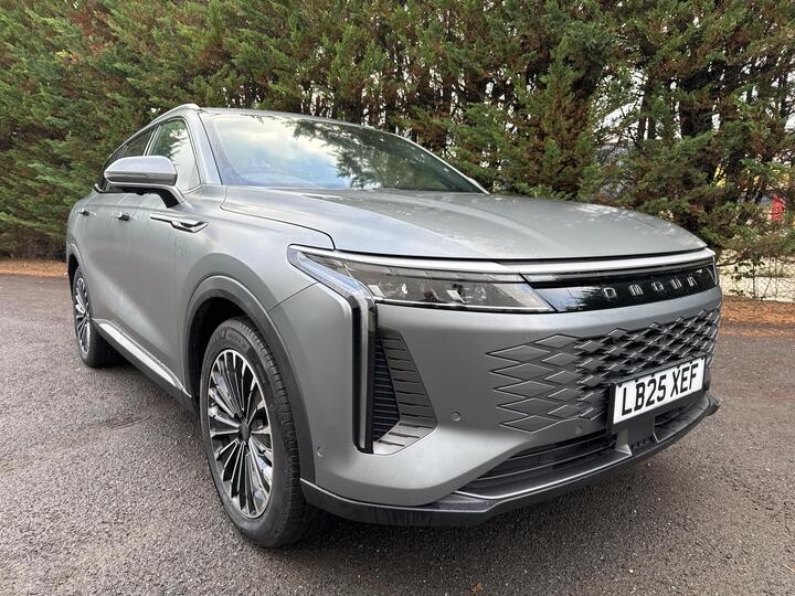 Omoda 9 1.5T SHS 34.46kWh Noble DHT3 4WD Euro 6 (s/s) 5dr