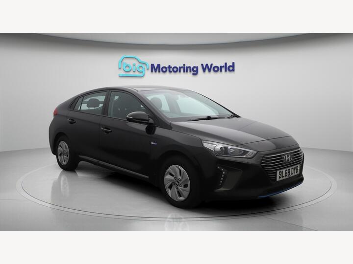 Hyundai IONIQ 1.6 H-GDi SE DCT Euro 6 (s/s) 5dr Hyundai IONIQ 1.6 H-GDi SE DCT Euro 6 (s/s) 5dr