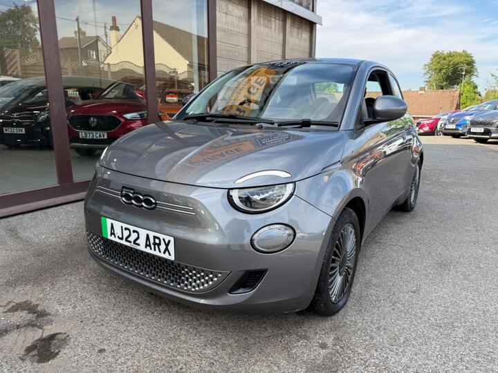 Fiat 500e 42kWh Icon Auto 3dr