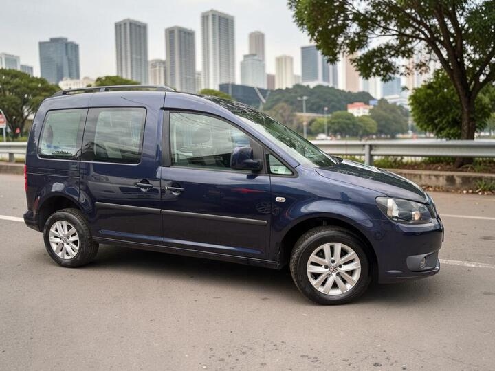 Volkswagen CADDY LIFE 1.6 TDI CR DSG Euro 5 5dr Volkswagen CADDY LIFE 1.6 TDI CR DSG Euro 5 5dr