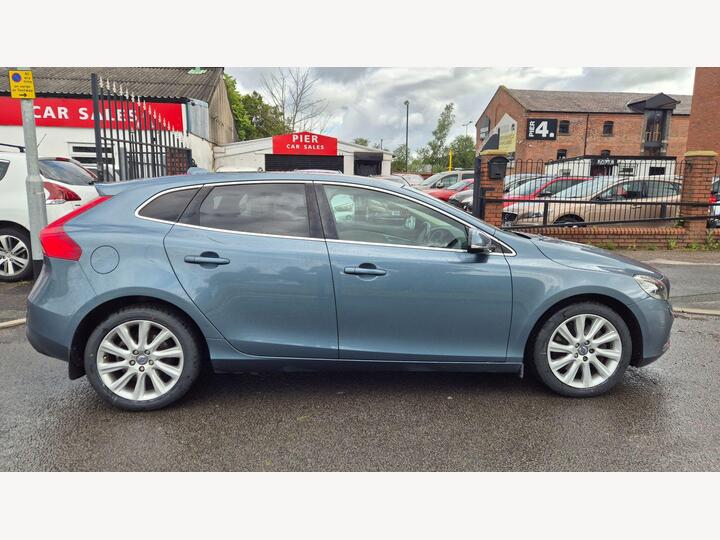 Volvo V40 2.0 D3 SE Lux Nav Euro 5 (s/s) 5dr