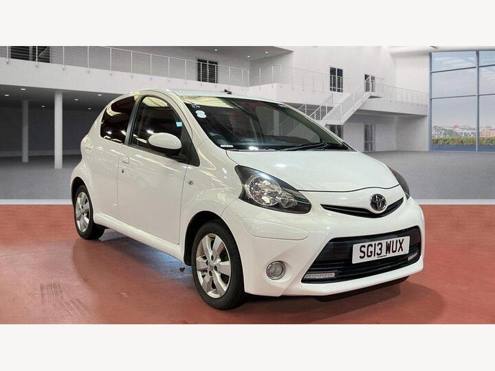 Toyota AYGO 1.0 VVT-i Fire Euro 5 5dr