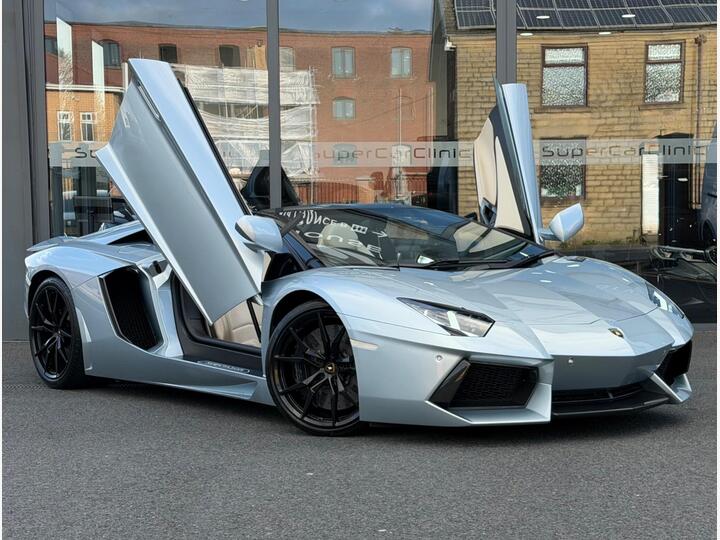 Lamborghini Aventador 6.5 V12 LP 700-4 ISR 4WD Euro 5 2dr Lamborghini Aventador 6.5 V12 LP 700-4 ISR 4WD Euro 5 2dr