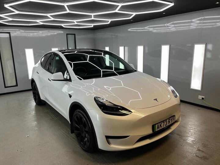 Tesla Model Y Auto RWD 5dr