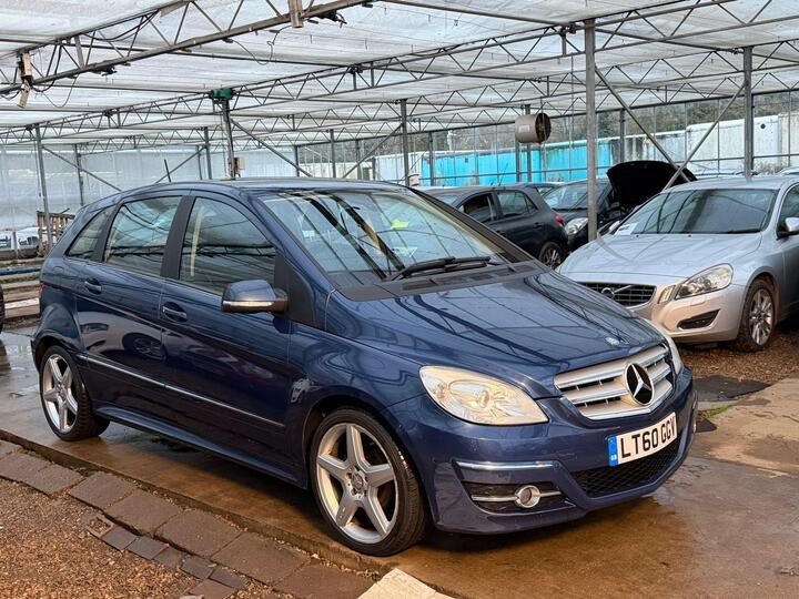 Mercedes-Benz B Class 2.0 B180 CDI Sport CVT 5dr Mercedes-Benz B Class 2.0 B180 CDI Sport CVT 5dr
