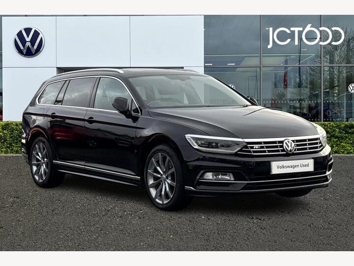 Volkswagen Passat 2.0 TDI R-Line DSG Euro 6 (s/s) 5dr Volkswagen Passat 2.0 TDI R-Line DSG Euro 6 (s/s) 5dr
