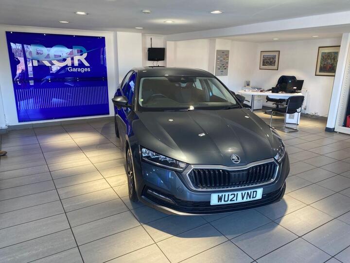 Skoda OCTAVIA 1.5 TSI ACT SE First Edition Euro 6 (s/s) 5dr