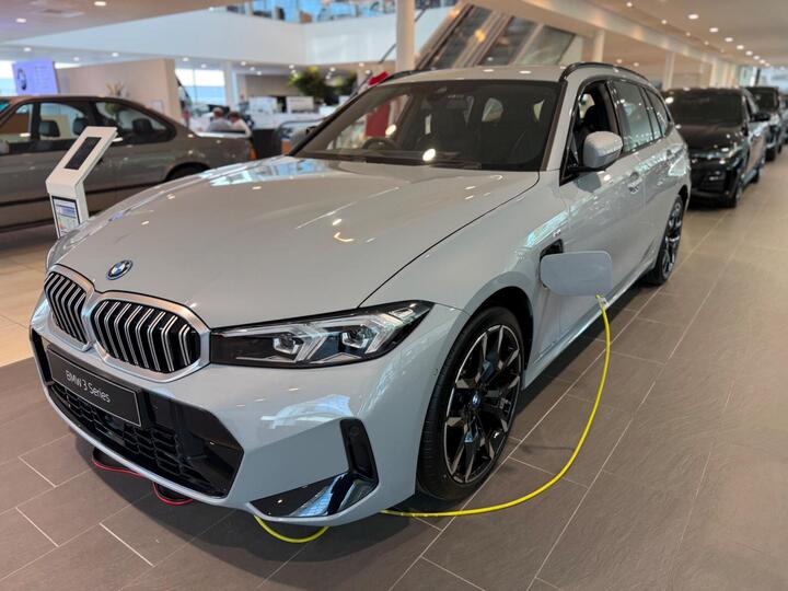 BMW 3 Series 2.0 330e 22.3kWh M Sport Touring Auto Euro 6 (s/s) 5dr