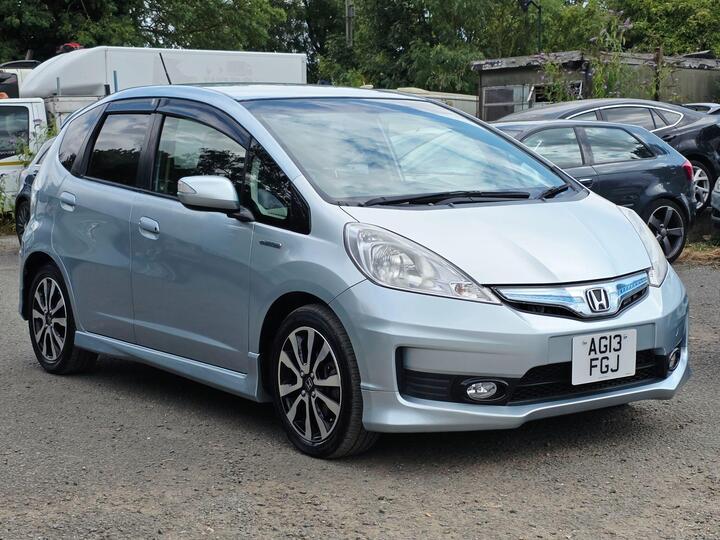 Honda Fit Hybrid RS - Year 2013