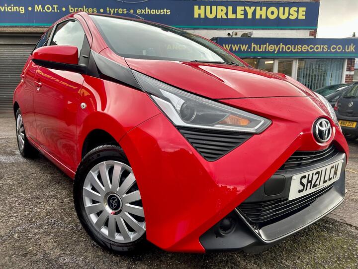 Toyota AYGO 1.0 VVT-i X-play Euro 6 5dr (Safety Sense)