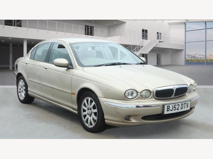 Jaguar X-Type 2.5 V6 SE (AWD) 4dr Jaguar X-Type 2.5 V6 SE (AWD) 4dr