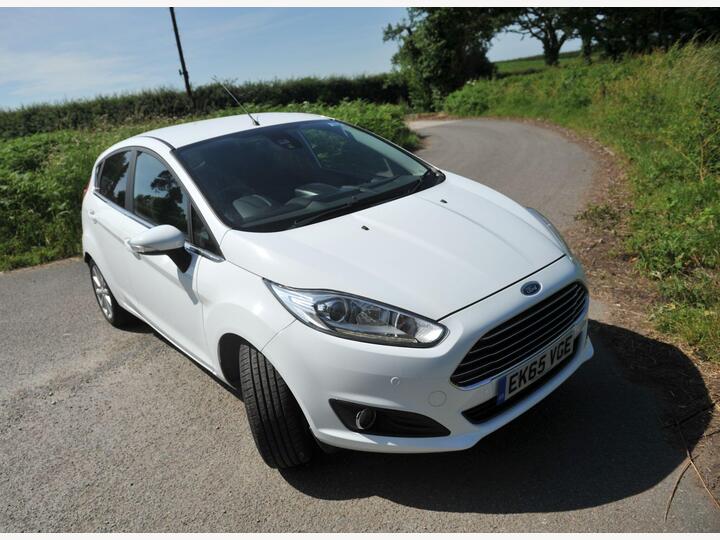 Ford Fiesta 1.0T EcoBoost Titanium Powershift Euro 6 5dr