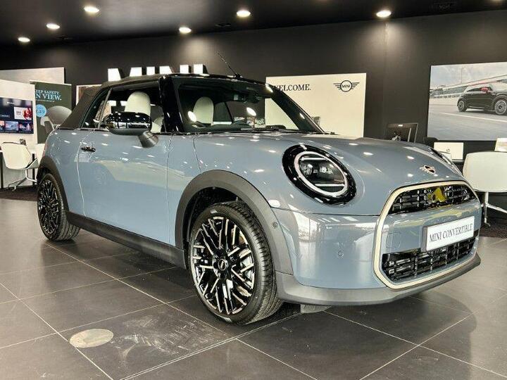 MINI Cooper Convertible 2.0C Exclusive Steptronic Euro 6 (s/s) 2dr