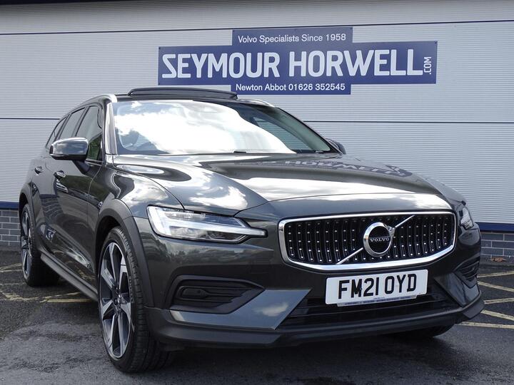Volvo V60 Cross Country 2.0 B5 MHEV Auto AWD Euro 6 (s/s) 5dr
