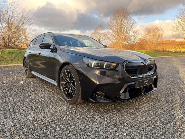 BMW M5 4.4 22.1kWh Touring Steptronic XDrive Euro 6 (s/s) 5dr