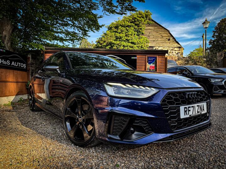 Audi A4 Avant 2.0 TDI 35 Black Edition S Tronic Euro 6 (s/s) 5dr Audi A4 Avant 2.0 TDI 35 Black Edition S Tronic Euro 6 (s/s) 5dr