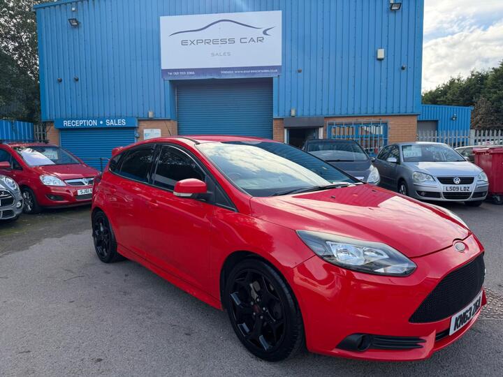 Ford Focus 2.0T EcoBoost ST-2 Euro 5 (s/s) 5dr