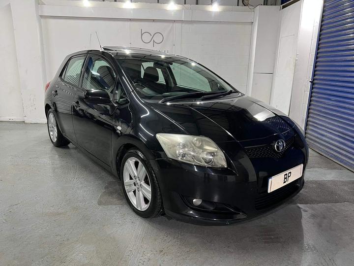 Toyota Auris 2.2 D-4D T180 5dr