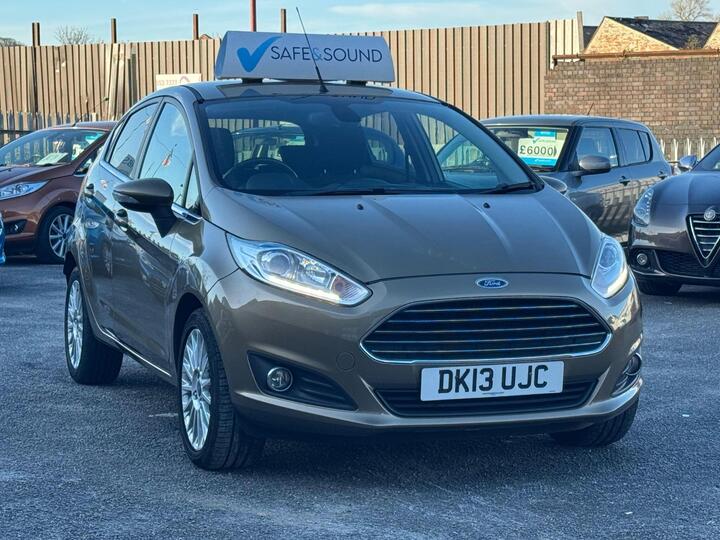 Ford Fiesta 1.6 Titanium Powershift Euro 5 5dr