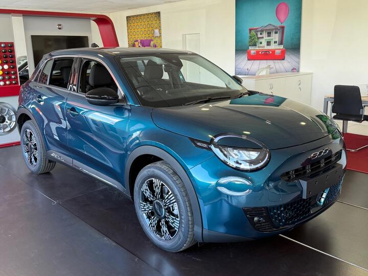 Fiat 600 1.2 MHEV E-DCT Euro 6 (s/s) 5dr