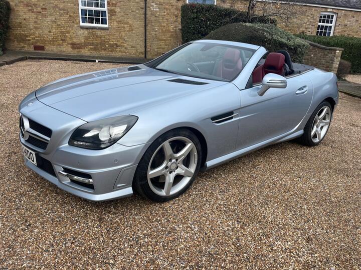Mercedes-Benz SLK 2.1 SLK250 CDI BlueEfficiency AMG Sport G-Tronic+ Euro 5 (s/s) 2dr Mercedes-Benz SLK 2.1 SLK250 CDI BlueEfficiency AMG Sport G-Tronic+ Euro 5 (s/s) 2dr