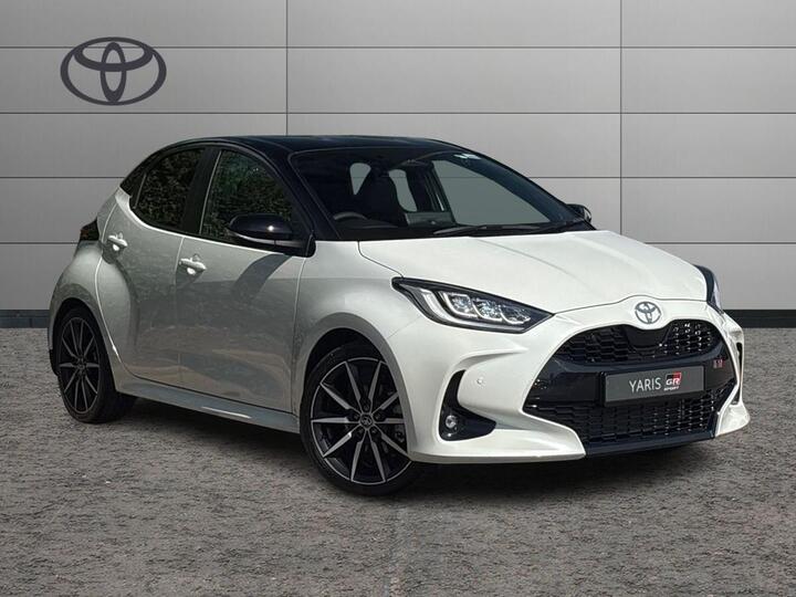 Toyota Yaris 1.5 VVT-h GR SPORT E-CVT Euro 6 (s/s) 5dr