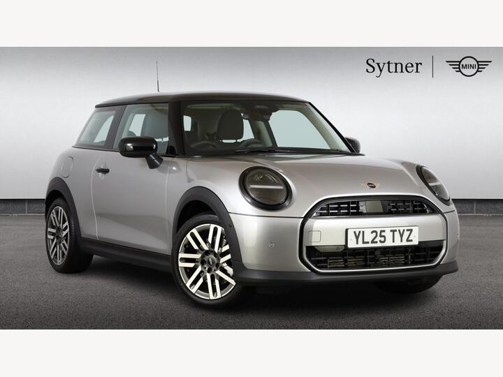 MINI Cooper 1.5C Classic Steptronic Euro 6 (s/s) 3dr