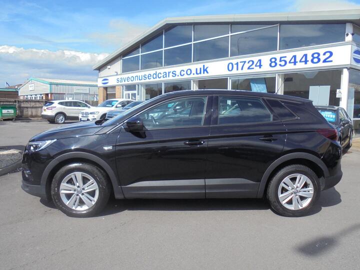 Vauxhall Grandland X 1.5 Turbo D BlueInjection SE Auto Euro 6 (s/s) 5dr