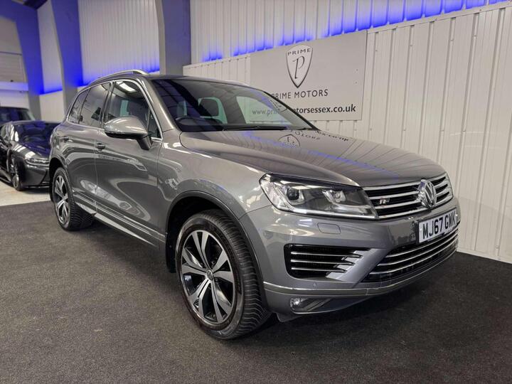 Volkswagen TOUAREG 3.0 TDI V6 R-Line Tiptronic 4WD Euro 6 (s/s) 5dr Volkswagen TOUAREG 3.0 TDI V6 R-Line Tiptronic 4WD Euro 6 (s/s) 5dr