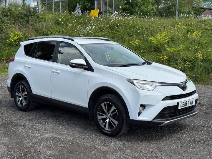 Toyota RAV4 2.0 D-4D Icon Euro 6 (s/s) 5dr (Safety Sense, Nav)
