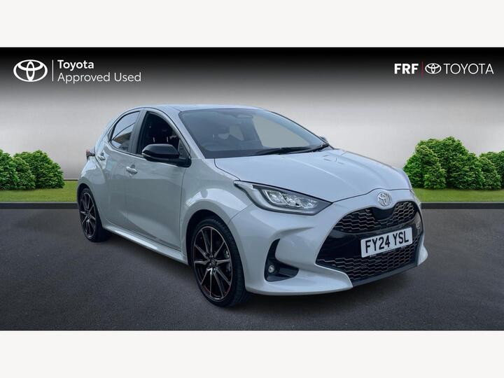 Toyota Yaris 1.5 VVT-h GR SPORT E-CVT Euro 6 (s/s) 5dr