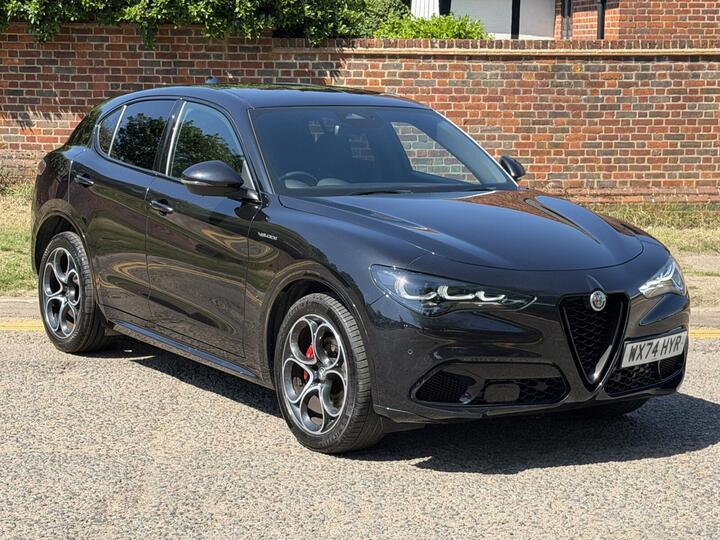 Alfa Romeo Stelvio 2.0T Veloce Auto Q4 AWD Euro 6 (s/s) 5dr Alfa Romeo Stelvio 2.0T Veloce Auto Q4 AWD Euro 6 (s/s) 5dr
