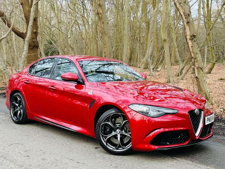 Alfa Romeo GIULIA 2.9 V6 Bi-Turbo Quadrifoglio Auto Euro 6 (s/s) 4dr Alfa Romeo GIULIA 2.9 V6 Bi-Turbo Quadrifoglio Auto Euro 6 (s/s) 4dr