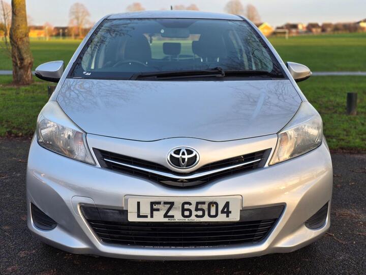 Toyota Yaris 1.33 Dual VVT-i TR Multidrive S Euro 5 5dr
