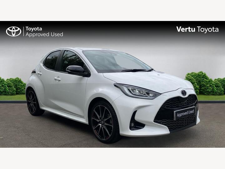 Toyota Yaris 1.5 VVT-h GR SPORT E-CVT Euro 6 (s/s) 5dr
