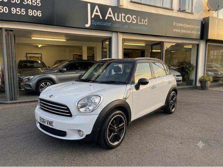 MINI COUNTRYMAN 1.6 Cooper Euro 5 (s/s) 5dr
