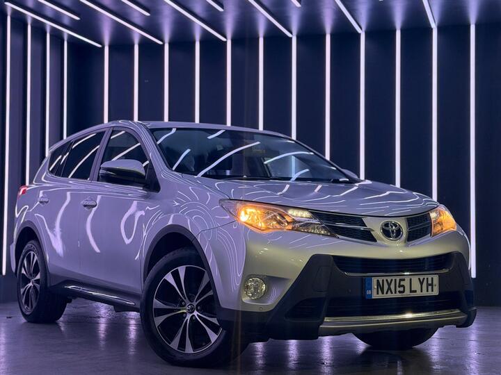 Toyota RAV4 2.0 D-4D Icon 4WD Euro 5 (s/s) 5dr