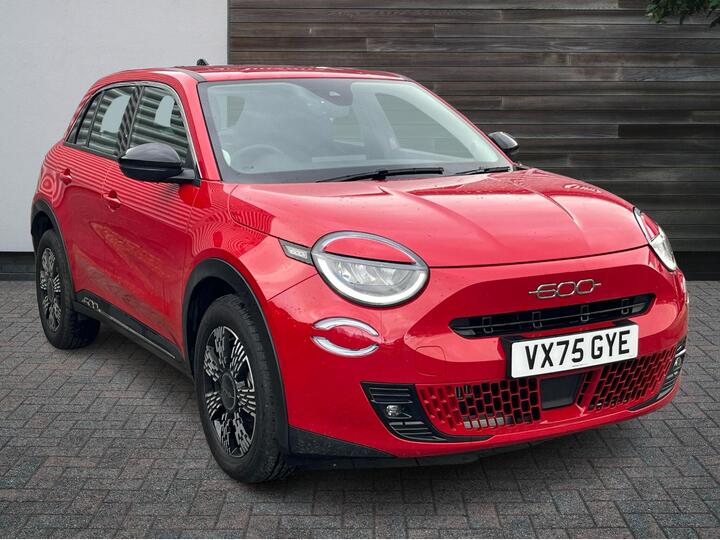 Fiat 600 1.2 MHEV E-DCT Euro 6 (s/s) 5dr