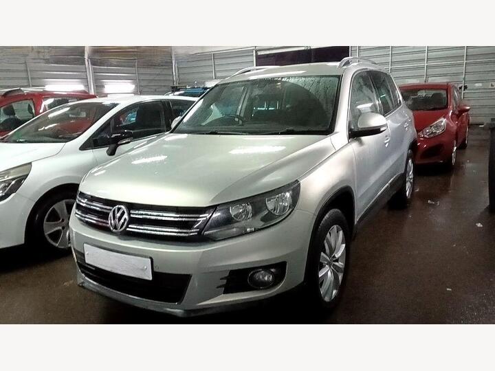 Volkswagen Tiguan 2.0 TDI BlueMotion Tech Match DSG 4WD Euro 5 (s/s) 5dr