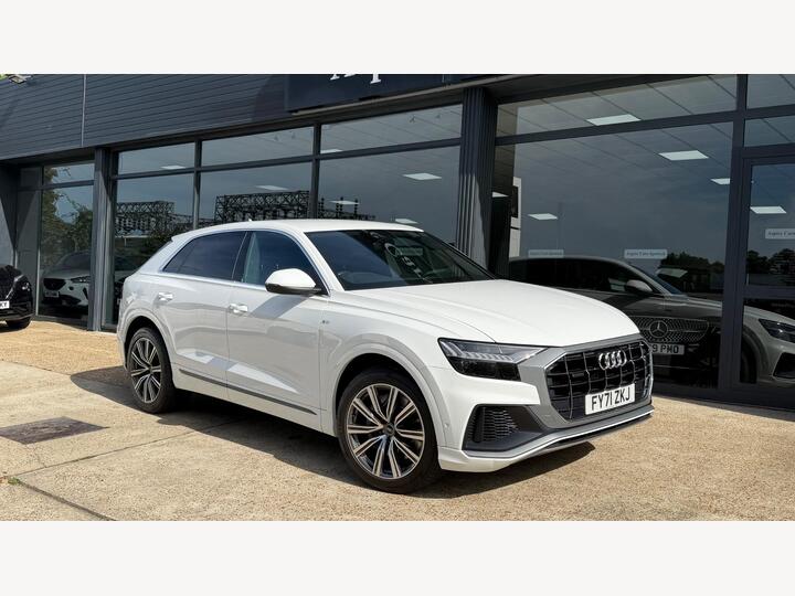 Audi Q8 3.0 TFSIe V6 55 S Line Tiptronic Quattro Euro 6 (s/s) 5dr 17.9kWh